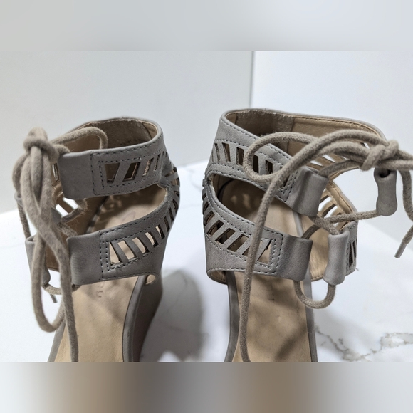 CL By Laundry Bright Sun Lace Up faux leather open toe Wedges shoes sandal 7.5 - Picture 7 of 13